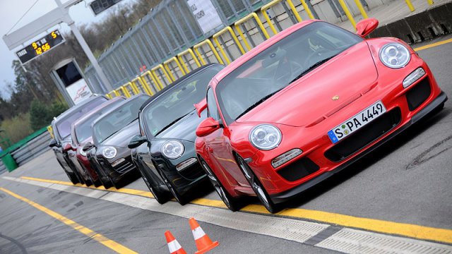 Byl zahájen prodej exkluzivních míst na Porsche World Roadshow 2013