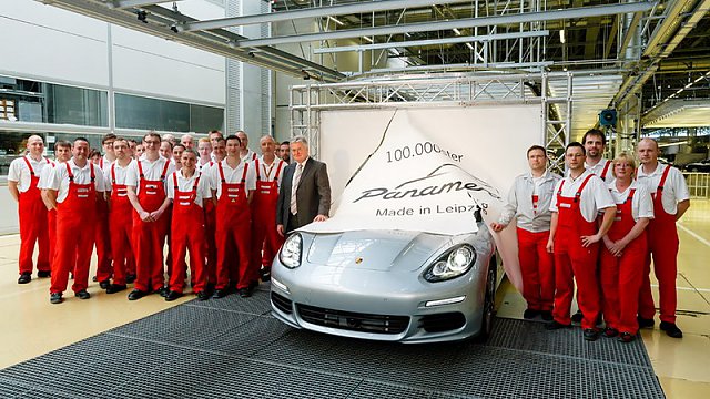 Porsche jubileum: Panamera s číslem 100 000 opustila výrobní linku