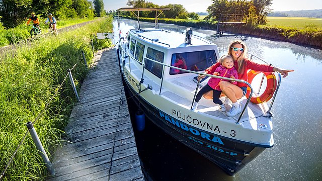 Baťův kanál na vodě i na kole! Oblíbený cíl Východní Moravy spustil novou aplikaci. Představuje nejen samotný kanál, ale také turistické cíle v bezpro
