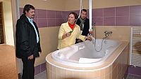 První handicapovaní klienti z Jinošova se stěhují do nového bydlení